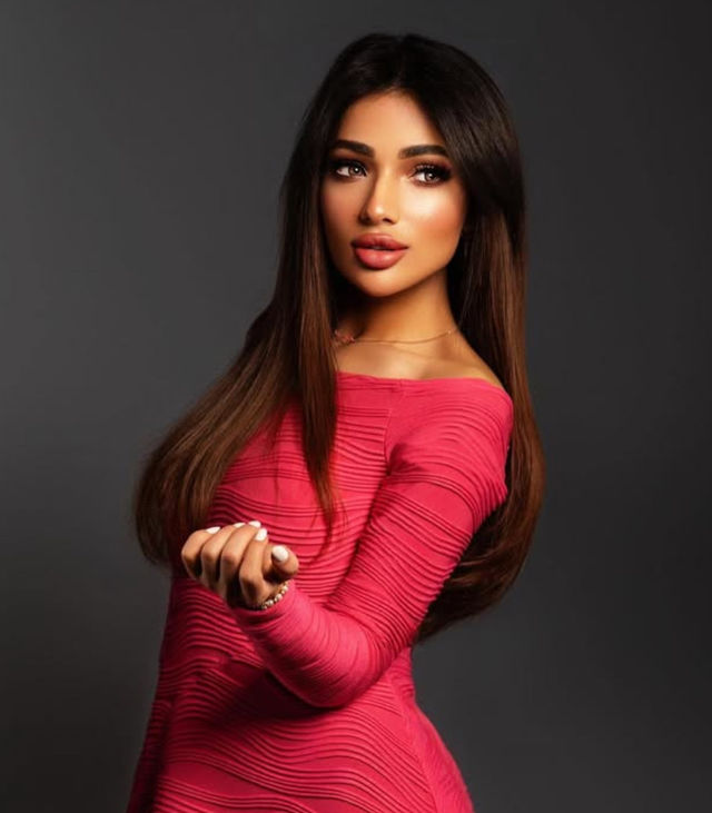 سارة العنزي